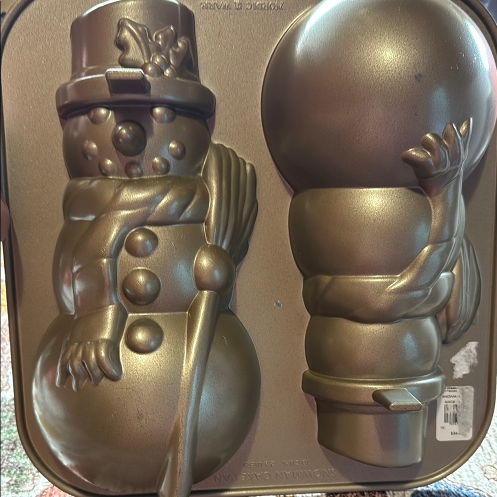 Nordic Ware Gold Holiday Baking Pan Snowman and Ornament